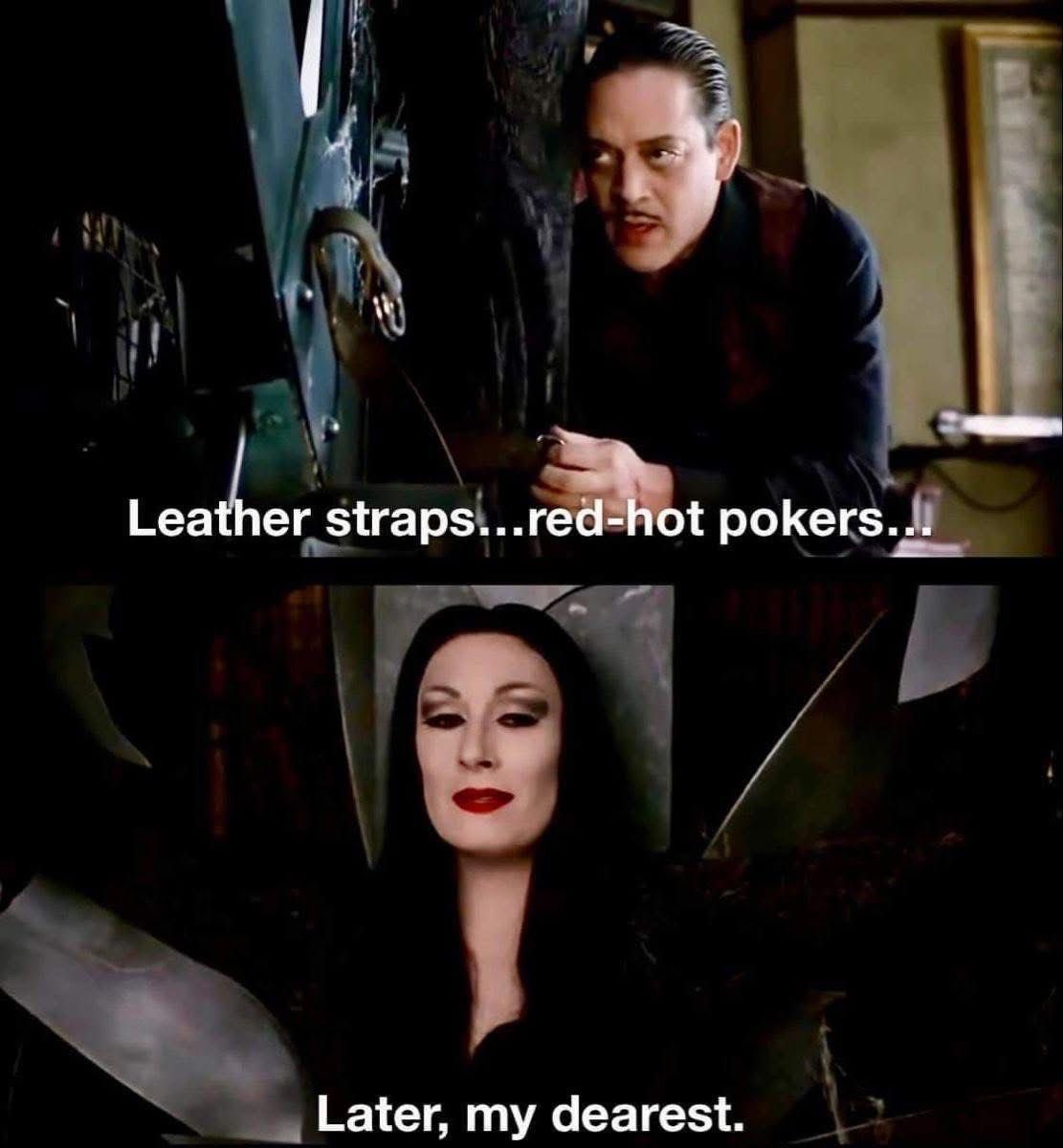 𝑳𝑰𝑽𝑰𝑵𝑮 𝑫𝑬𝑨𝑫 𝑮𝑰𝑹𝑳 🦇 (@screamnhorror) on Twitter photo 