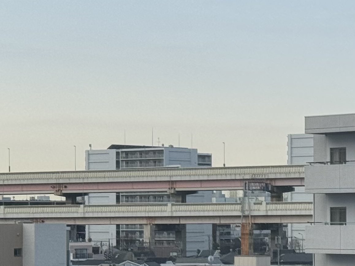 おはようございます。曇天です。 #企業公式が毎朝地元の天気を言い合う  

☆  本日も #七色蕃椒堂 #北越谷店 は通常通り営業致します。 

皆様のご来店をお待ち申し上げております。

lit.link/tokyorainbowsp…