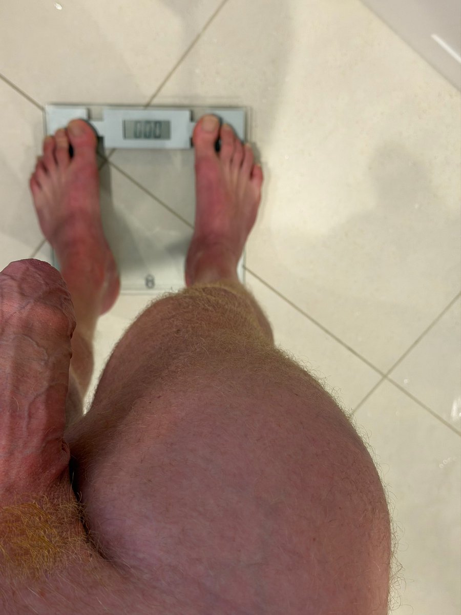 MaleFeetSoxSneax tweet media