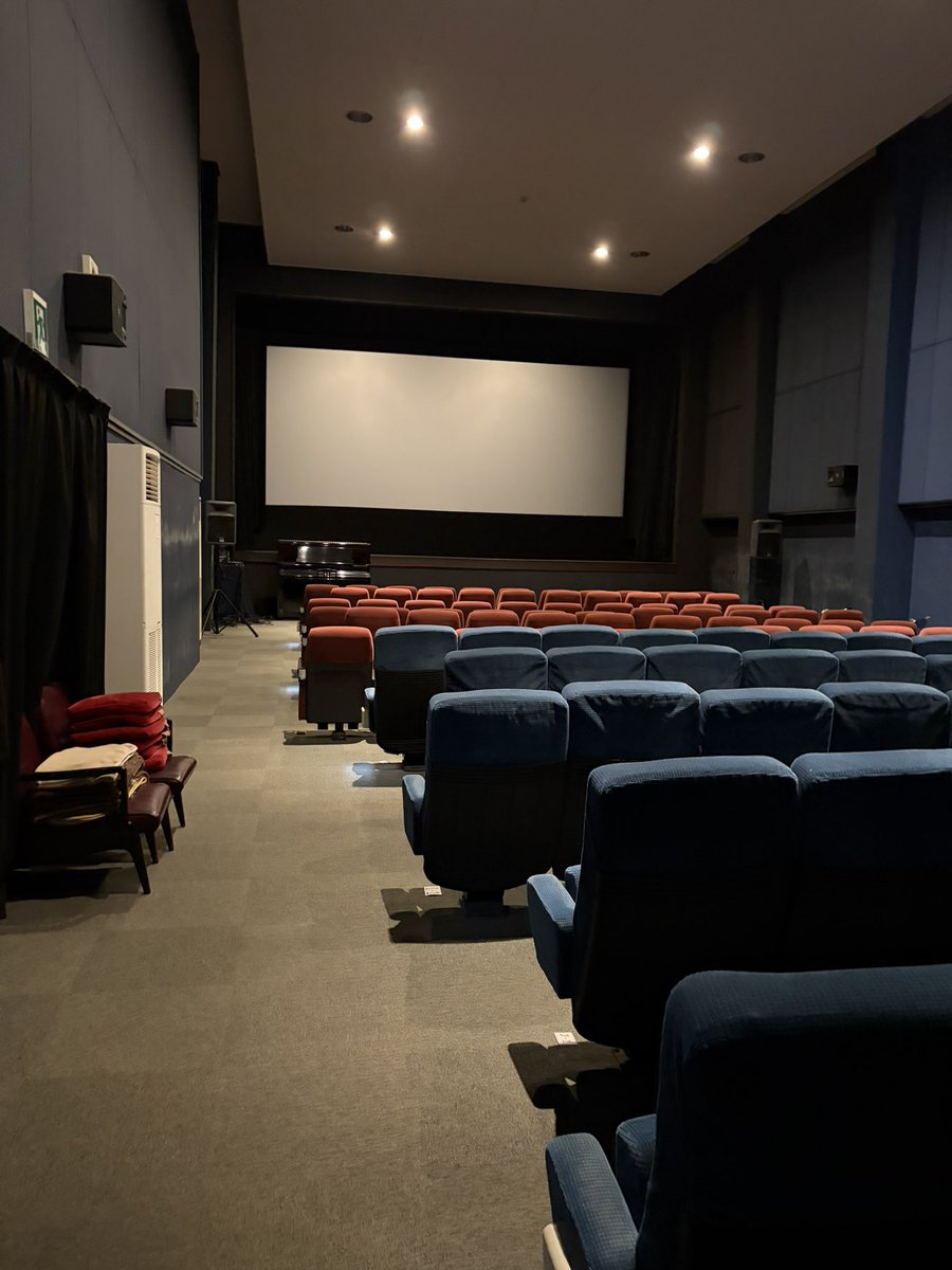 本日1/27(火)のスケジュールです。ご来場お待ちしております！

『ネタニヤフ調書　汚職と戦争』9:00
『TOKYOタクシー』11:10
『鯨が消えた入り江』13:10【テレンス・ラウ特集】
『トワイライト・ウォリアーズ決戦！九龍城砦』字幕版15:05【テレンス・ラウ特集】