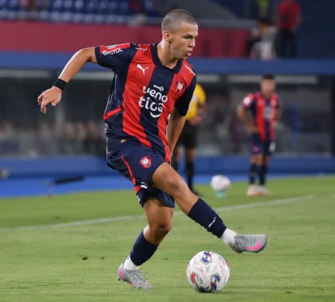 El juvenil Carlos Franco (17 años) será titular mañana ante San Lorenzo.

<a href="/ABCDeportes/">ABC Deportes</a> — <a href="/ABCCardinal/">ABC Cardinal 730 AM</a>