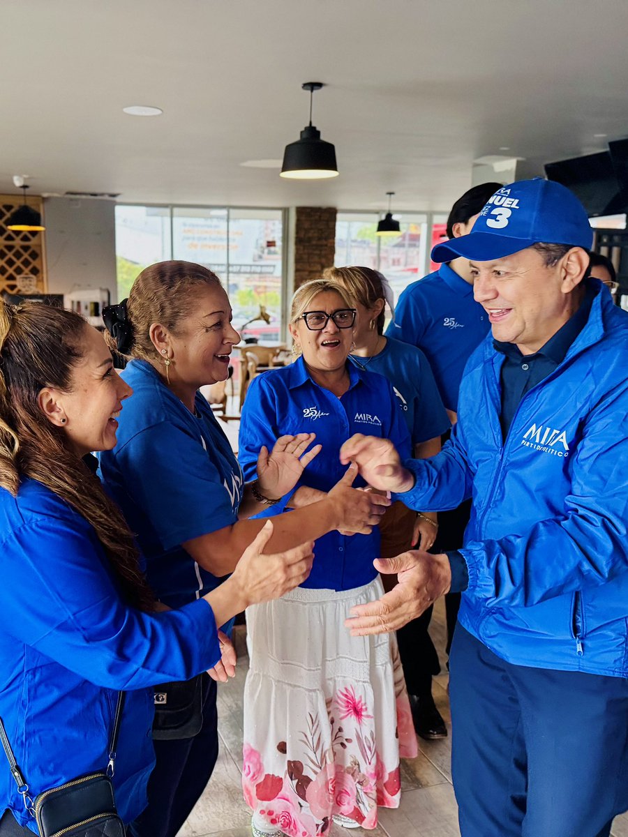 GeovanyLondonoG's tweet photo. Cada saludo, cada charla y cada gesto sincero nos recuerda que el trabajo con la gente es lo que realmente importa.
Seguimos caminando juntos, desde el territorio.

#AvancemosPorRisaralda

🗳️ SENADO: Ⓜ️ #3
🗳️ CÁMARA: Ⓜ️ #103 https://t.co/TRMrYRujoY