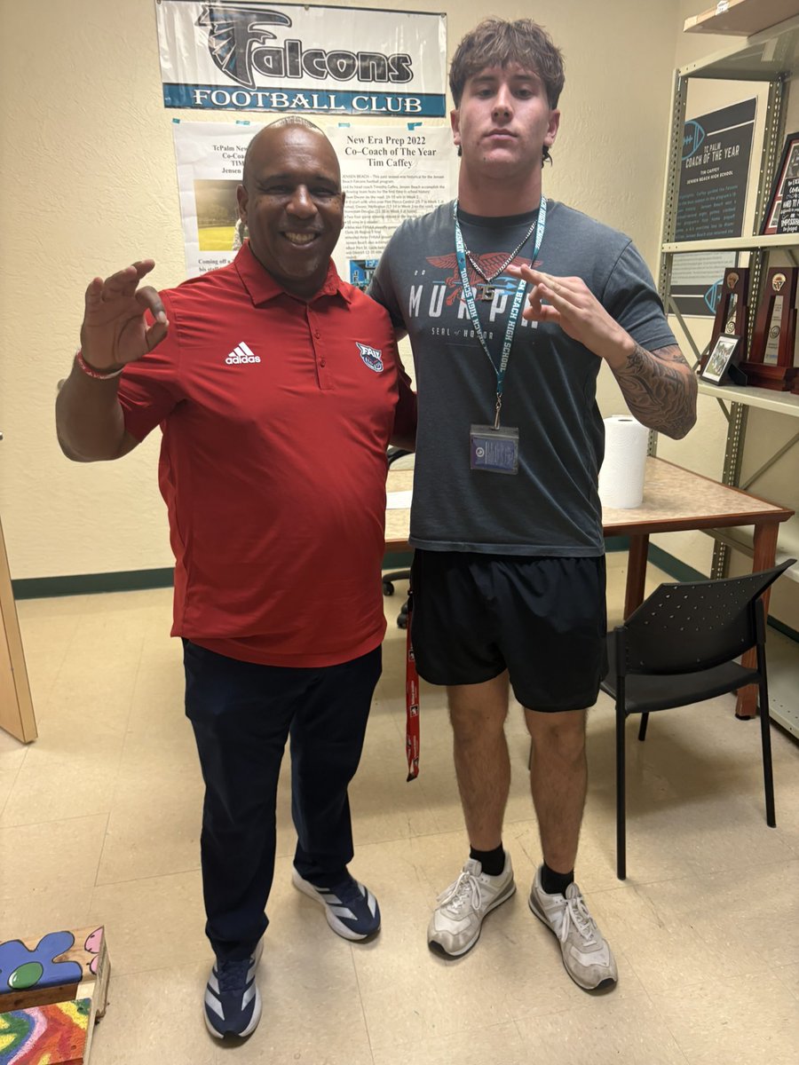 Jake R Tell tweet media