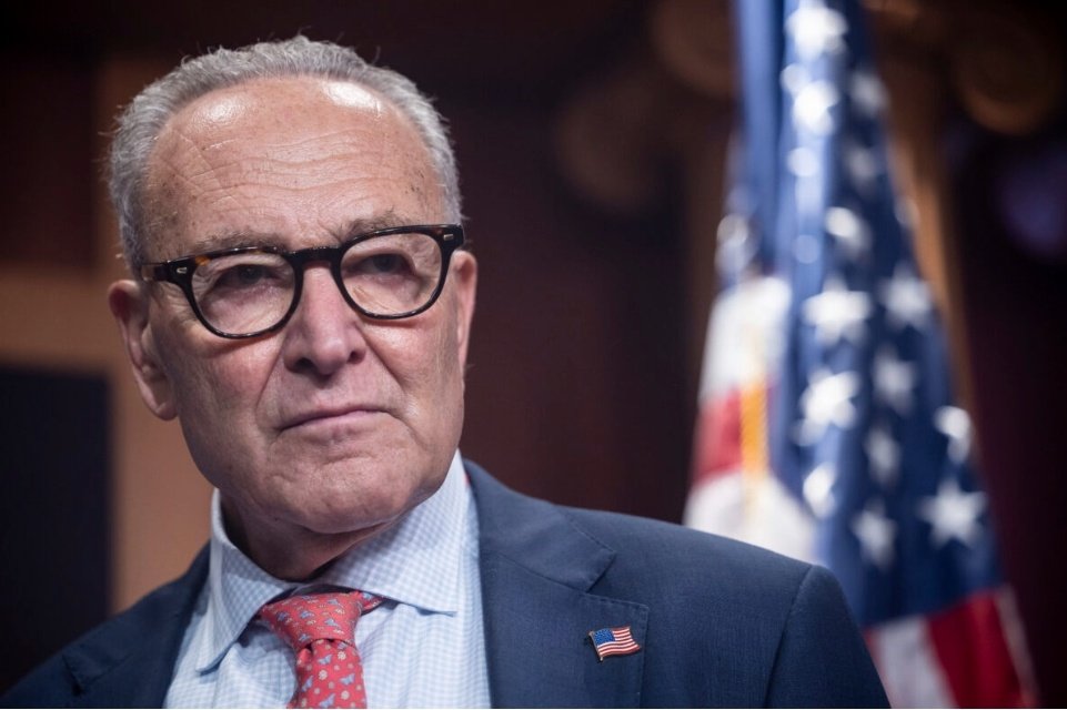 Chicago1Ray's tweet image. UH-OH 🚨

Schumer is reportedly fuming bc John 
Fetterman told him that he will vote with Republicans to keep the Govt open and fully fund ICE

Could Fetterman be leaving the Democrat party... it sure looks like it's a possibility

Hit that like button if you'd welcome Fetterman