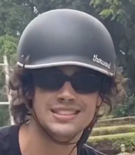 naughteedesign's tweet image. this is so sad, he's been gaslit his entire life to the point where he's wishing genocide on the very group who pays his welfare.

utter waste of potential, australia is throwing away it's young into this ridiculous mindset.

the ones manipulating him will destroy him first.