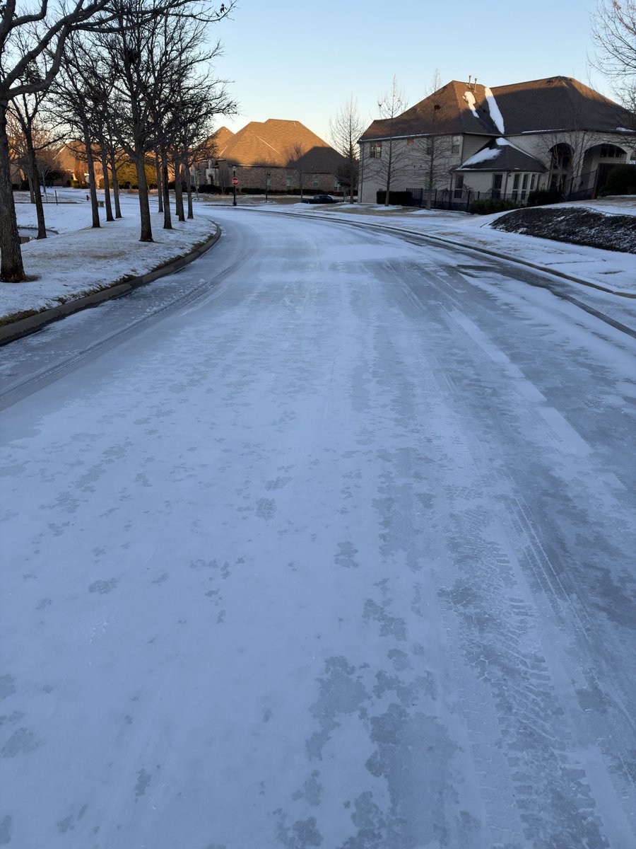 ntexasweather's tweet photo. Can confirm that roads are three times as dangerous as yesterday as the brief melting and re-freezing has turned sunny parts of the road into an ice rink that is basically impossible to even walk on

Travel will remain extremely dangerous until Tuesday afternoon and beyond! https://t.co/HbOnMz94GZ