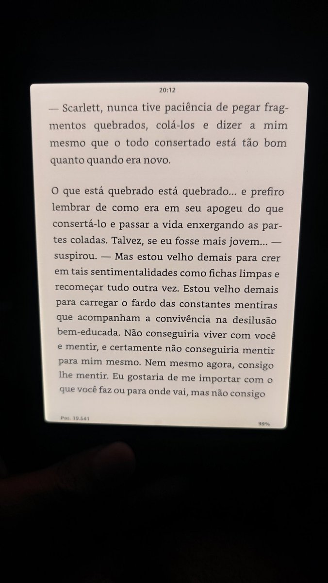 phantom404null's tweet image. Acabei a leitura do E o Vento Levou e tô completamente abalado com os diálogos finais. Que livro foda