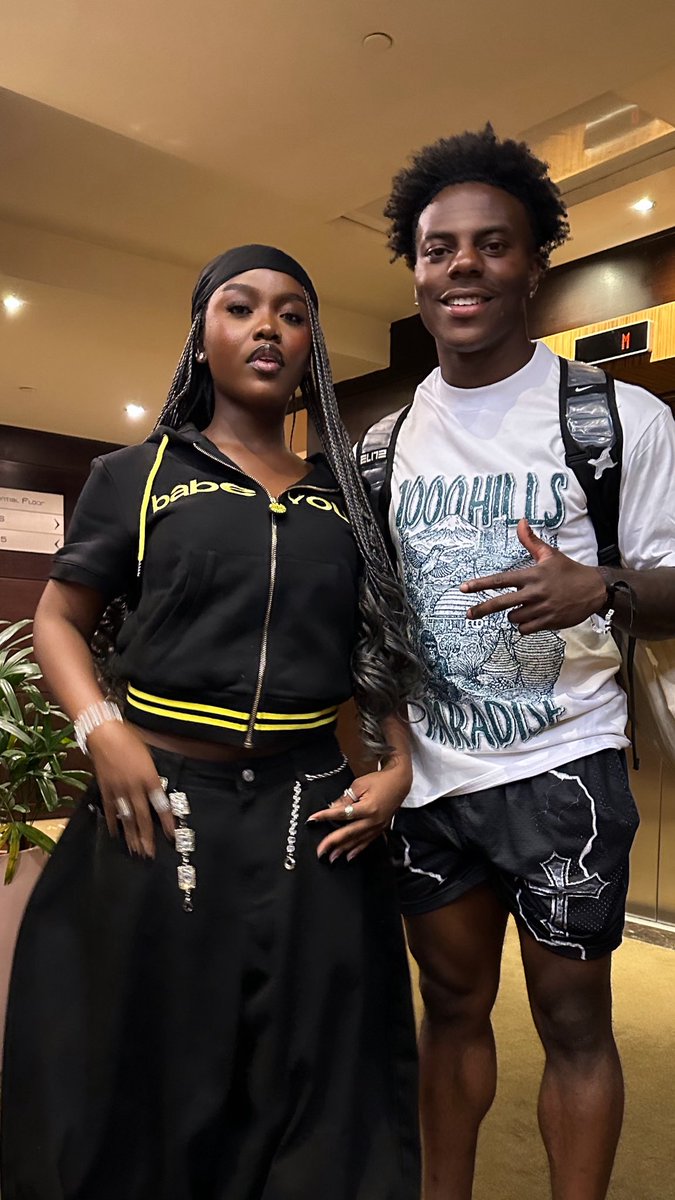 Gyakie_'s tweet image. 🇬🇭