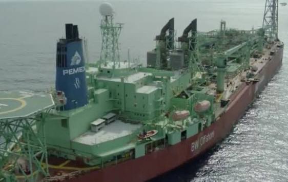 PEMEX CIERRA EL GRIFO A CUBA EN MEDIO DE PRESIÓN DE EE.UU.

Petróleos de México canceló el envío de crudo a Cuba programado para enero, retirándolo de su calendario logístico, según documentos citados por Bloomberg. Desde 2023, México había mantenido envíos regulares —unos 20 mil