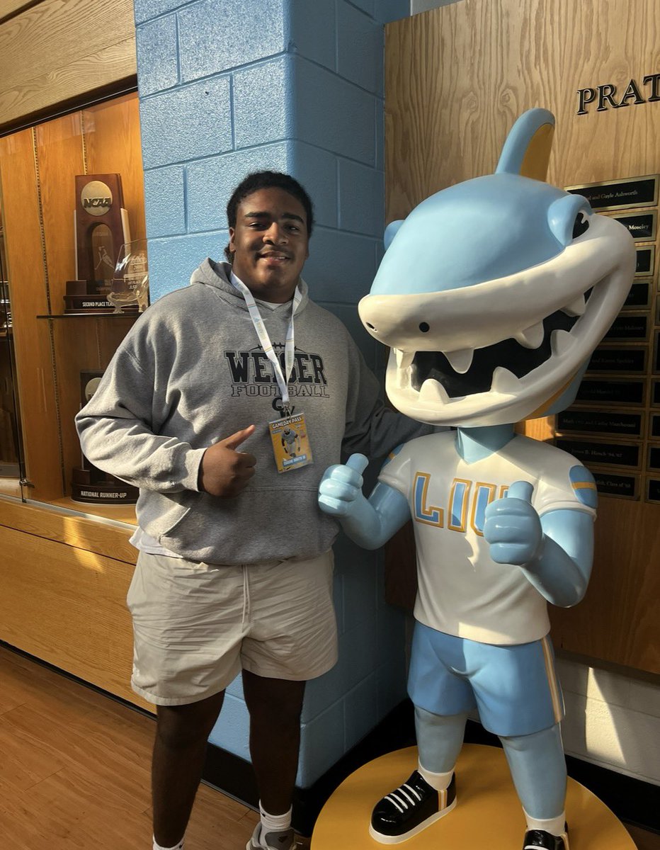 After a great conversation with <a href="/MattBergin28/">Coach Matt Bergin</a> I’m blessed to earn my first D1 offer to LIU!! <a href="/CoachRCooper/">Ron Cooper</a> <a href="/_dlmerritt/">Devin Merritt</a>