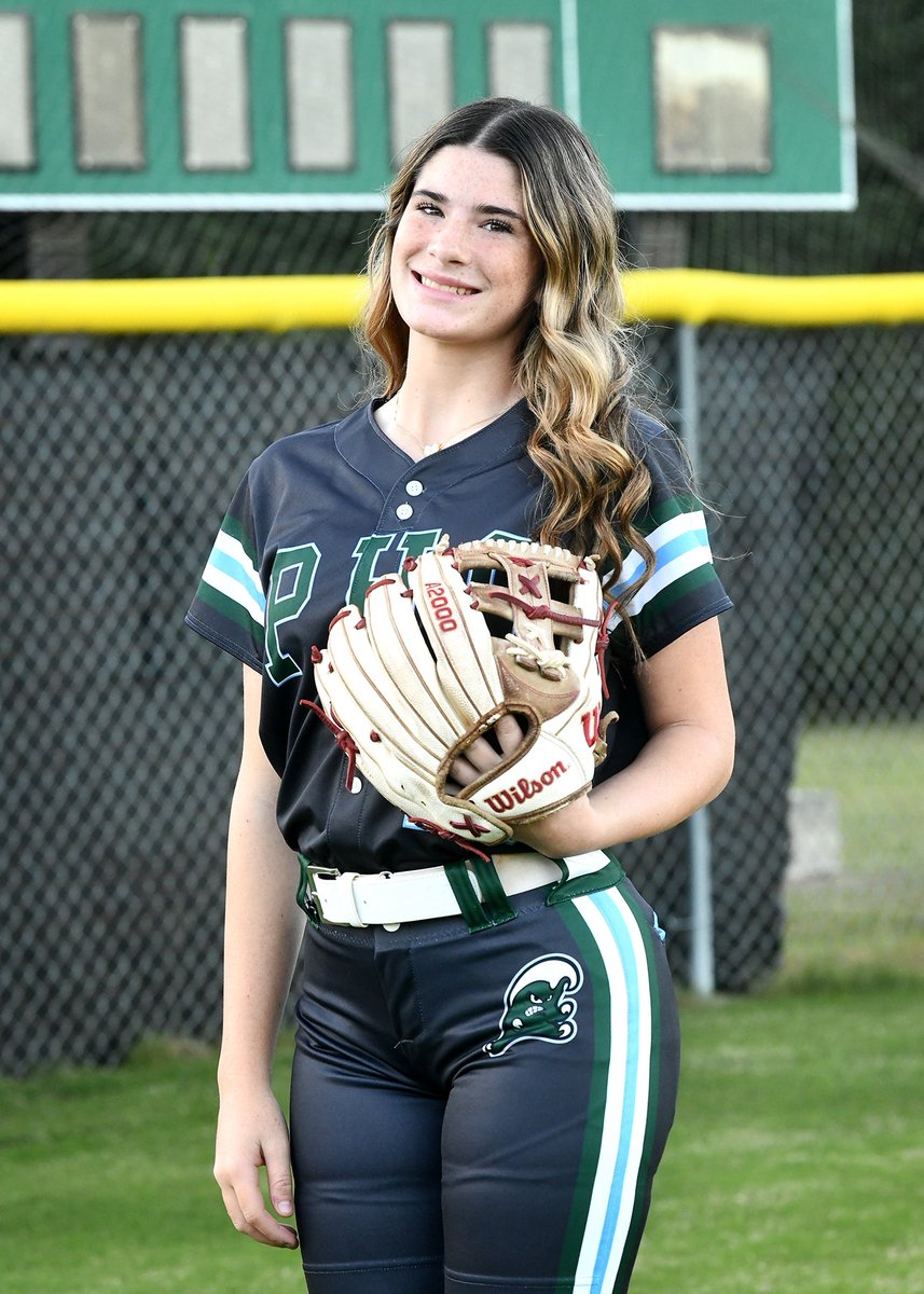 AyevaNobles2029's tweet photo. Super excited to get the season started!! #RollWaves #PHS #Classof2029 @PrepSoftball @SoftbalAmerica @LABombersNob https://t.co/DU1SXRDcVM