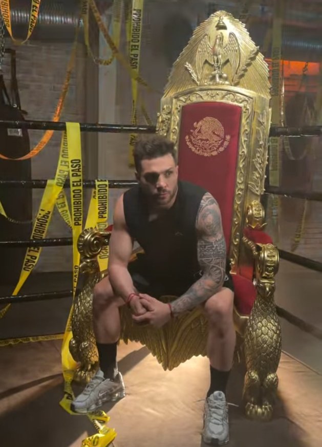 El único, nadie como tú mi rey bello.
Nicola, novio de México, solo hay uno y que gire quien quiera 😎🫰🏽
#NicolaPorcella