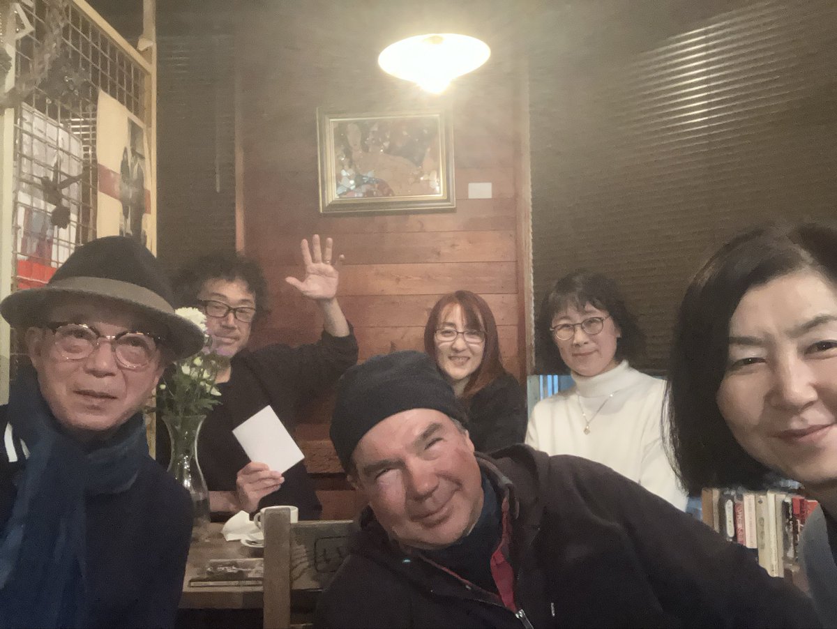 第５回いーはとーぼオープンマイク終了しました。
それぞれのパフォーマンスは興味深く、とても豊かな内容でした！！よい会になりました。お忙しい中お集まり頂きありがとうございました🌷