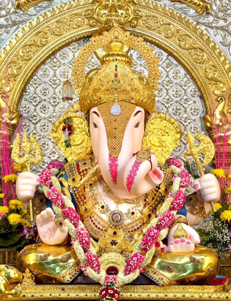 UPkiBeti's tweet photo. प्रथम पूज्य गणेश के अद्भुत अलौकिक दिव्य दर्शन https://t.co/VQx2LK29cE
