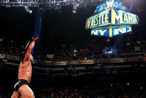 steviebreech's tweet image. ON THIS DAY #RoyalRumble  . The Rock beat CM Punk to win the WWE Title #WWENetwork #WWE 1/27 youtu.be/AV7fw3Nv41I?a
