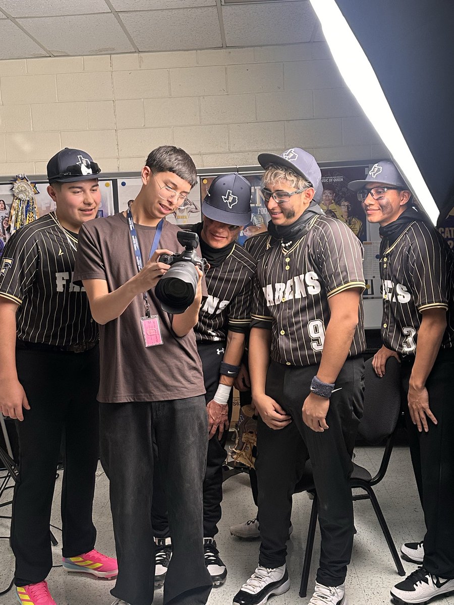 Lily Nunez tweet media