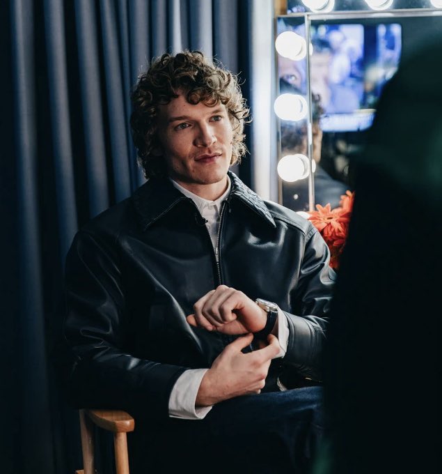 PopCrave's tweet image. ‘Heated Rivalry’ star Connor Storrie was spotted meeting director Luca Guadagnino in Paris today.

He directed ‘Call Me By Your Name,’ ‘Challengers’ &amp;amp; ‘Queer.’