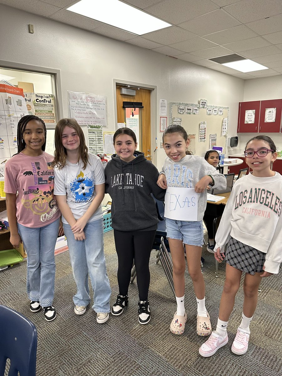 Dillard Street Elementary tweet media