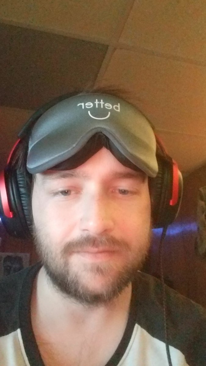 GoldenGod87 tweet media