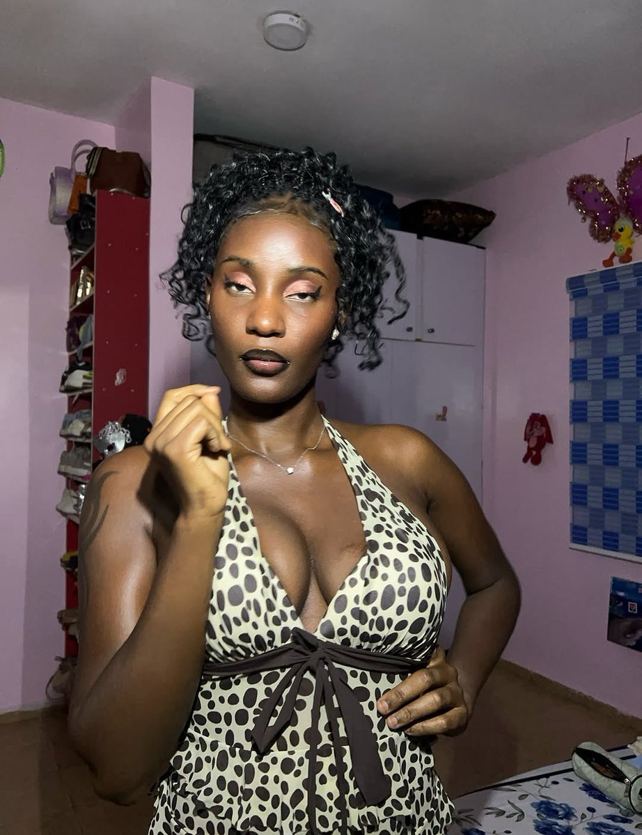 Good morning everyone 😃🌞☀️ 

Have a wonderful day ahead ❤️💋