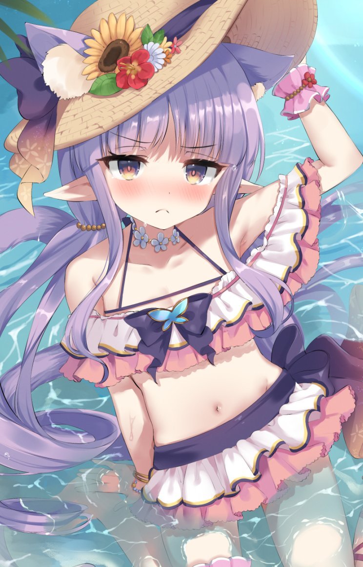 akahaaaaneko's tweet image. 室温6度　 #くそ寒いので水着を貼る