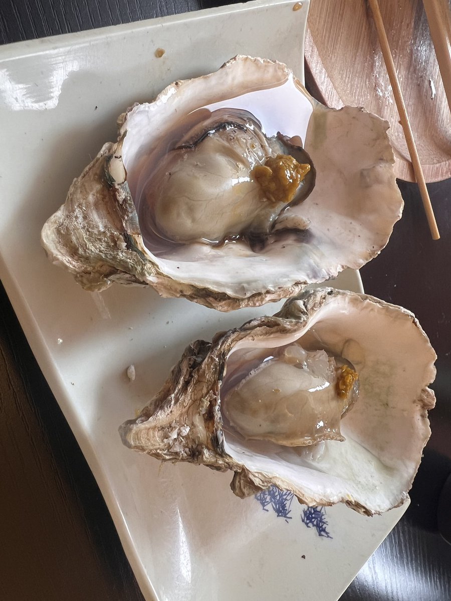 tomohi_3450's tweet photo. 呼子の朝市で海鮮を食べるわよ https://t.co/QYX8JbomDA