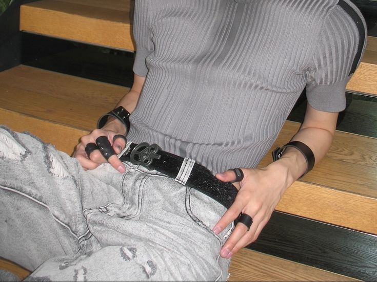 ghostfeike's tweet image. ⠀
⠀⠀⠀⠀friend⠀⠀⠀۪۪ 沦 ؚ⠀  ⠀request⠀ ٬   ۫

name: Terushima Kit
nicknames: Kitty, KitKat, Kiki, Teru
height: 1.75
sign: aries
age: 27
fav season: otoño
fav color: naranja
 𝁘 pintura, cine, manga, música, gym, videojuegos, modelaje, anime, filosofía

⠀⠀⠀⠀ ♡⠀for⠀dm