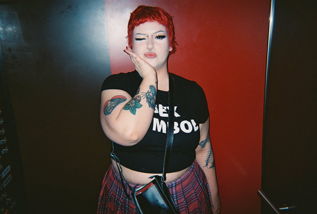 me vs not doing this pose