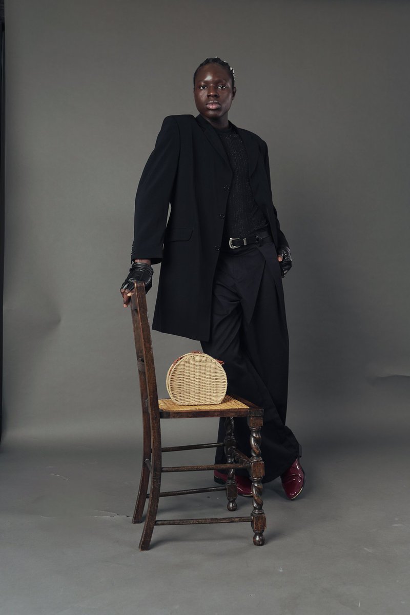 abdul_modell's tweet photo. I am a Birmingham based model, willing to travel seeking opportunities in the modelling industry. I've had runway experience and have participated in various photoshoot projects. It is my dream to be represented and work together with fashion brands. #model https://t.co/Y3MVt417tl