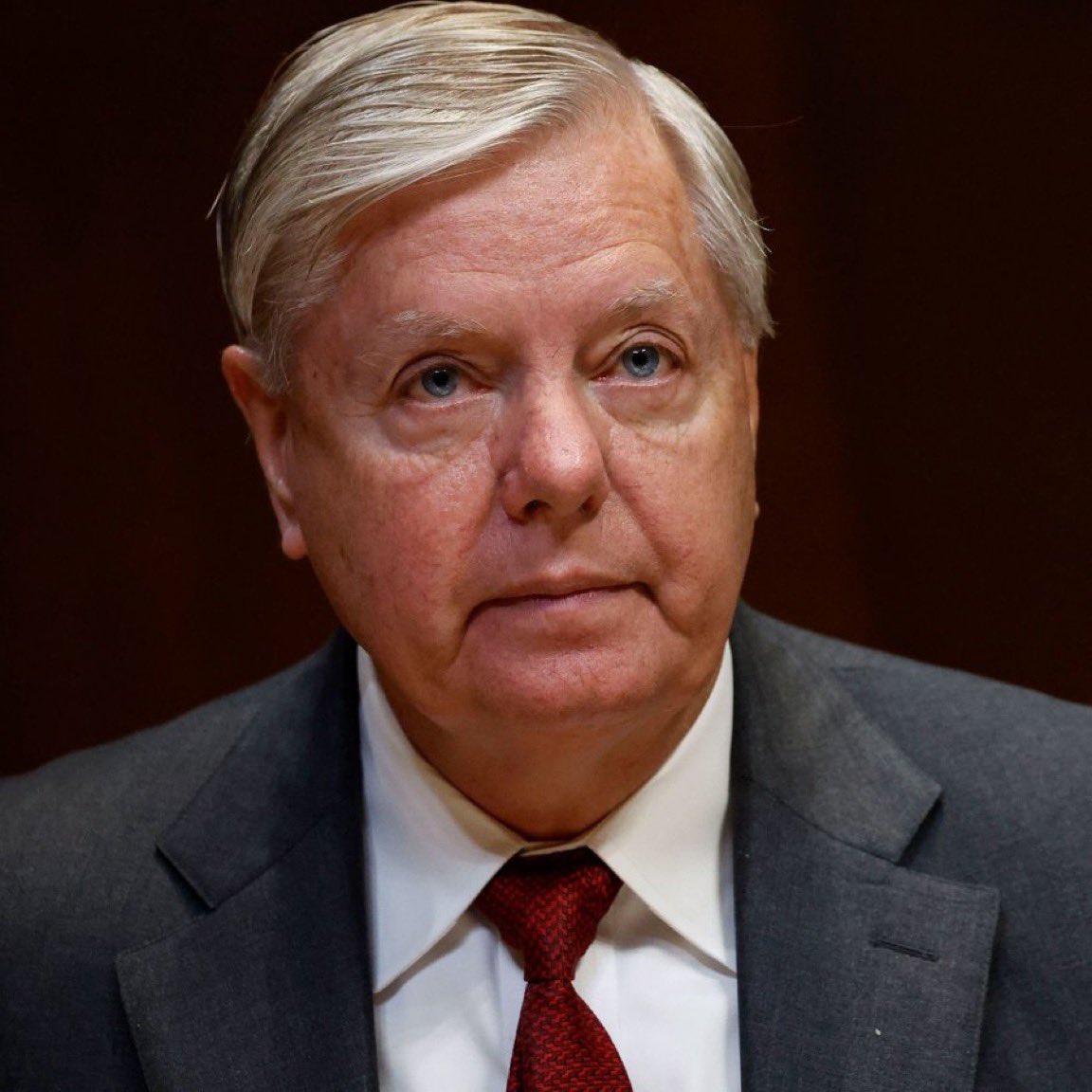 Senatör Lindsey Graham:

“Tarih bize doğru kararın, Amerika'nın yanında duranların ve ortak davamız için fedakarlık yapanların yanında yer almak olduğunu gösteriyor. Tarih ayrıca bize kötülüğe müsamaha gösterilmemesi gerektiğini, onun yenilmesi gerektiğini de gösteriyor.”