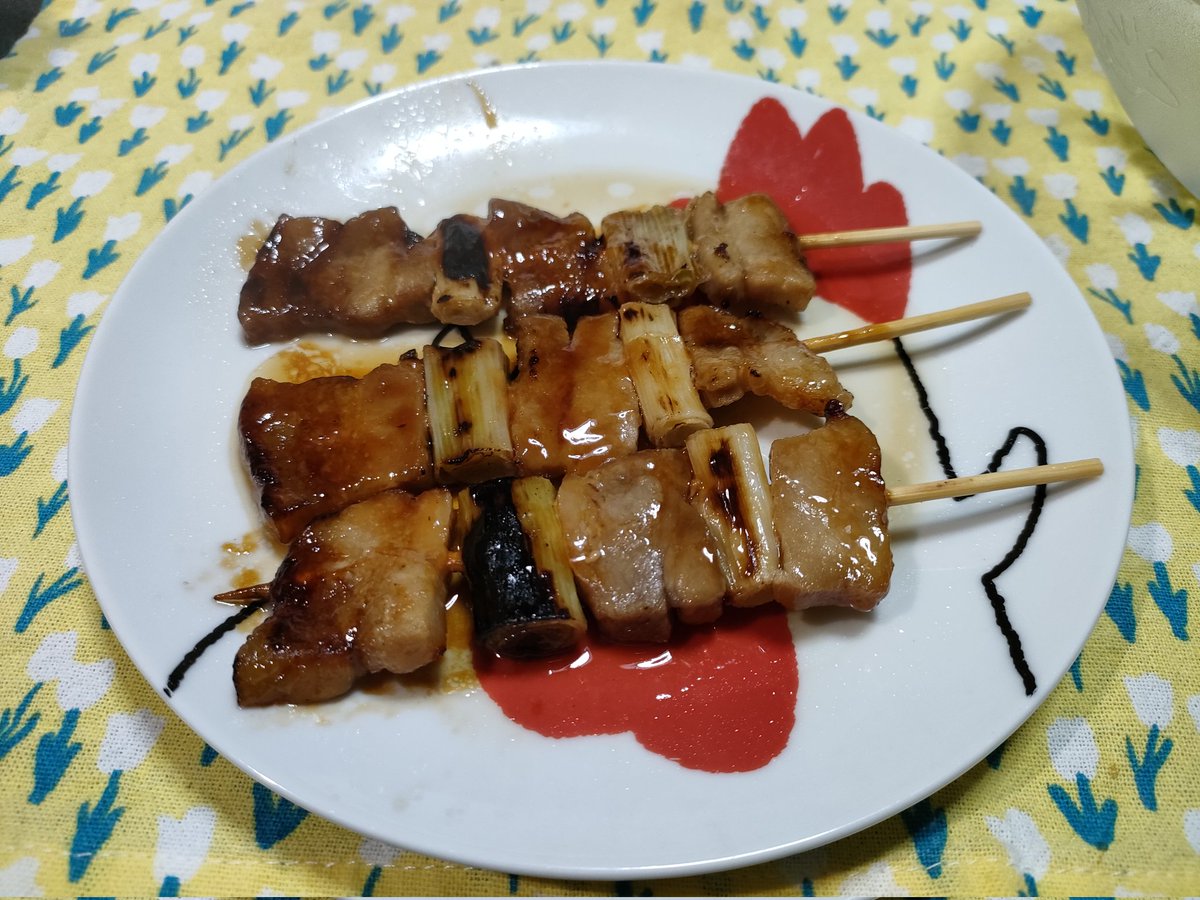 atomus1945's tweet photo. おはようございます😃
昨日食べたセイコーマートのミネストローネです😁
うまかっです👍
#セイコーマート
#セコマ
#ミネストローネ
#やきとり https://t.co/O6dMN3Tye8