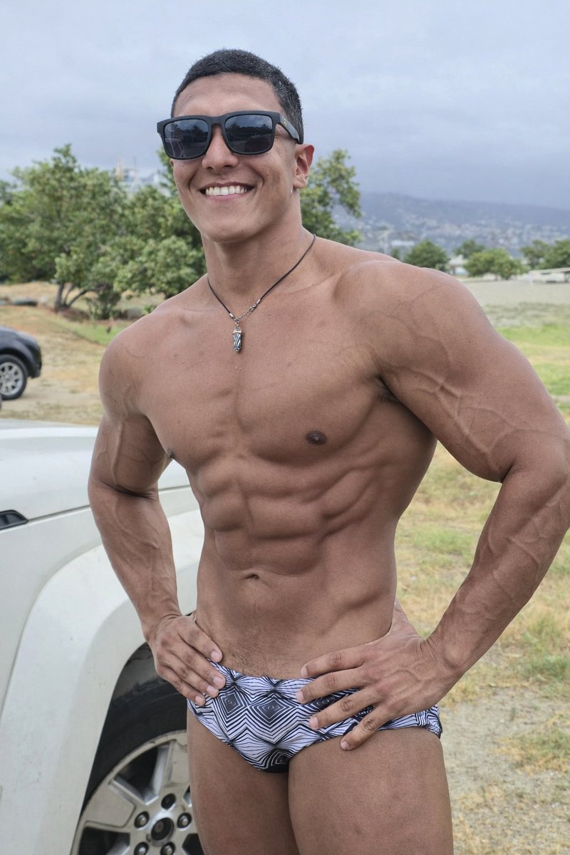 Contenidos y Videos 😈
onlyfans.com/soyliuber/c2