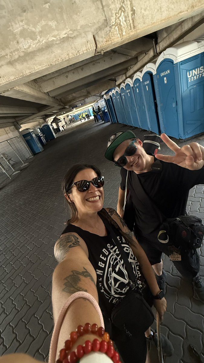CamiMacaya's tweet photo. @TreNotC00l @brookswackerman @TheOfficialA7X @shadows_eth @SynysterGates @Vengenz1 @drinkswjohnny Hope to see you soon around here!! Already missing you guys! https://t.co/nCy71gZ0iT