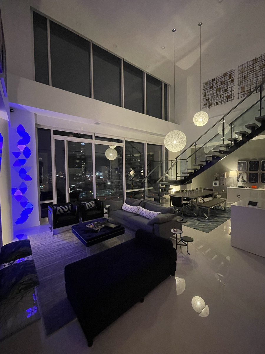 benwegmann's tweet image. Dallas penthouse at night 🌃