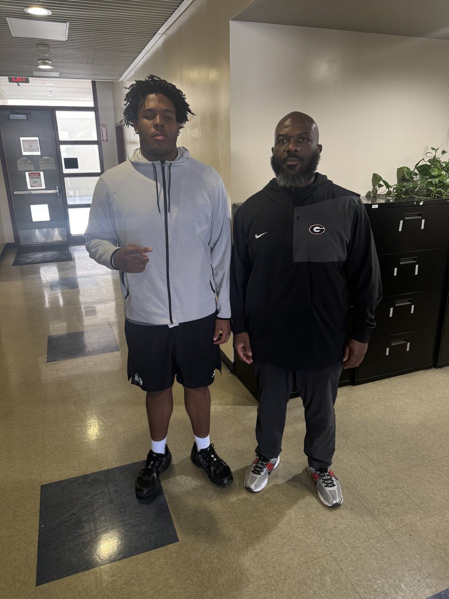 Myels Smith 4⭐️DT tweet media