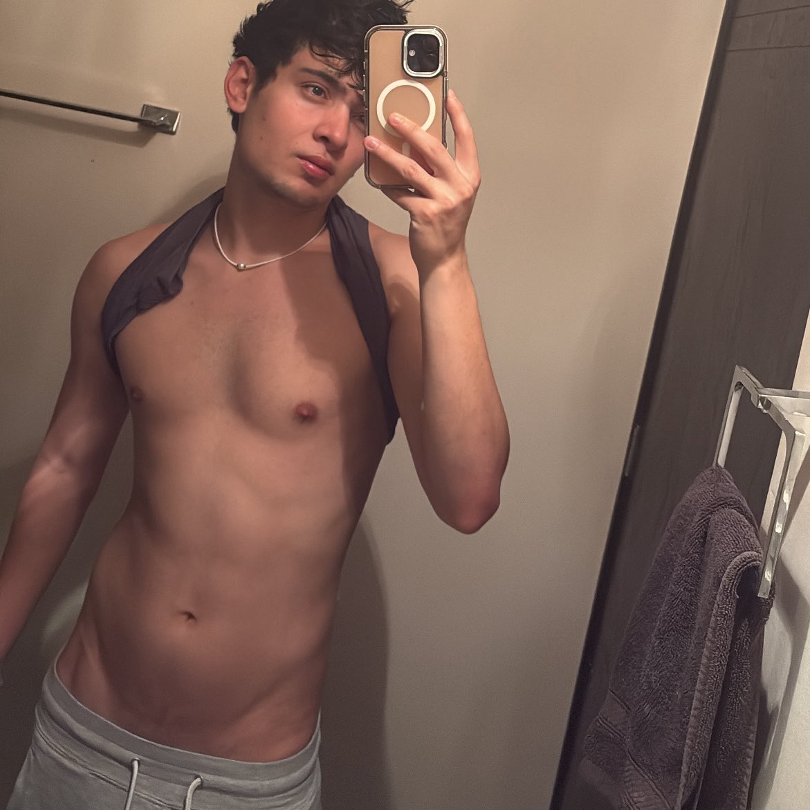 Clemente Vega tweet media