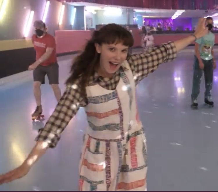 strawberriimiwi's tweet image. el ran a rainbow loom business in elementary school like the army