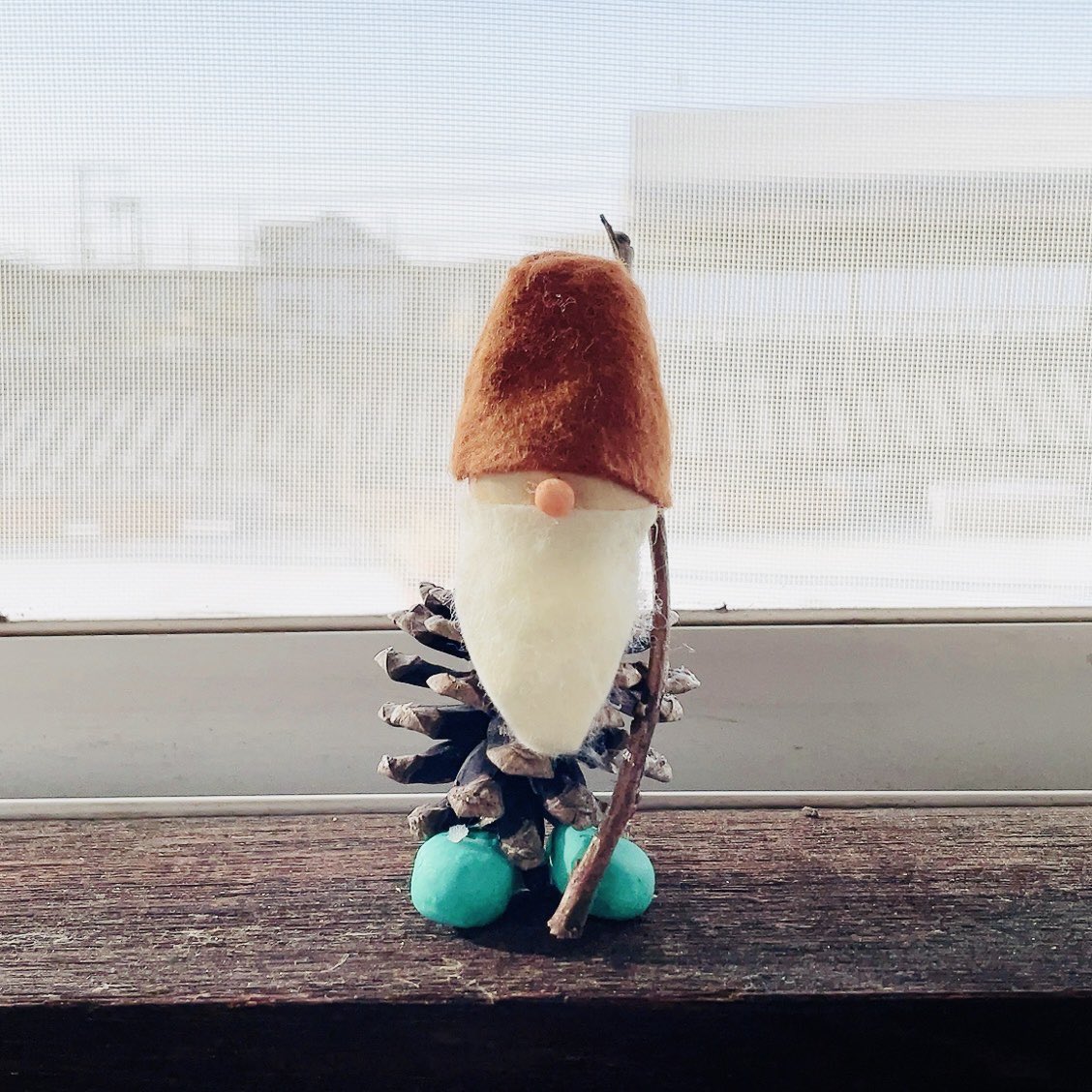 kanokanothan's tweet photo. 本日もminneにアップしました♪

森の小人ののっぽさん🧚

是非覗いてみてください🙌 https://t.co/9tBWHsPWlD
