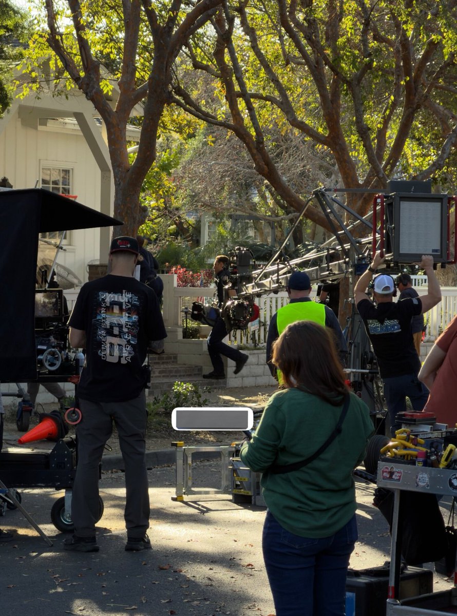 911_archive's tweet photo. 🚒 Aisha and Ryan on set possibly today in LA!!! 👀 (16 January 2026) https://t.co/0n6BJgX9GV