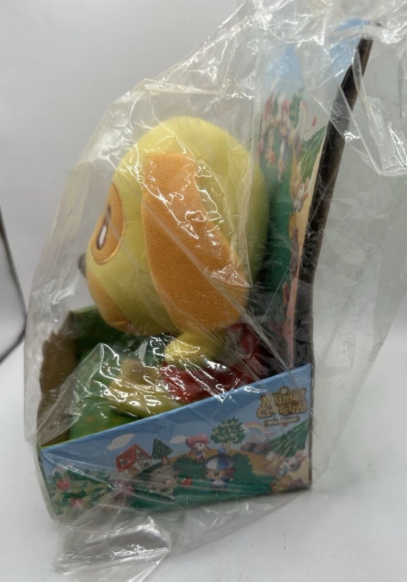 cozyberru's tweet photo. eBay gods blessed me 🙏🏻 sealed in box Goldie Wild World plush!! https://t.co/pLxOfrSAqU