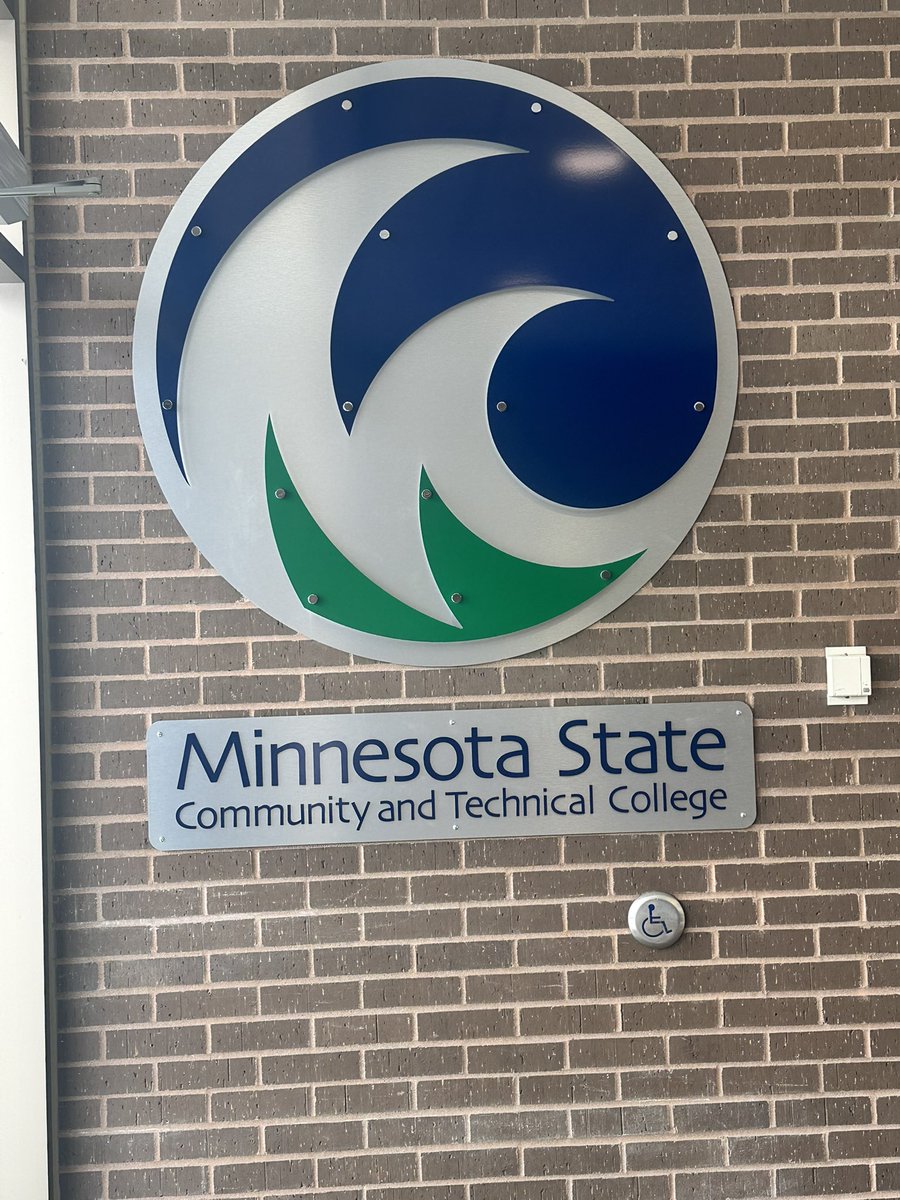 Coach Nick Hawkins tweet media