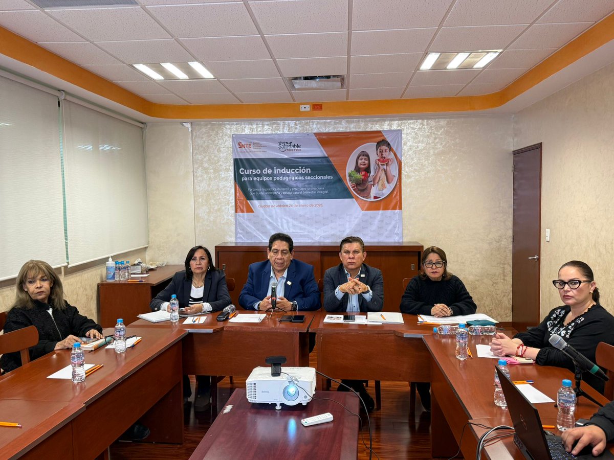 RamirezMiguel64's tweet image. El #SNTE, comprometido con el bienestar de las y los estudiantes, coadyuva con la Estrategia Nacional 'Vive Saludable, Vive Feliz'. Por ello, en esta 2ª etapa del Programa, el día de hoy dio inicio el Curso de Inducción para Equipos Pedagógicos Seccionales. Con el cual se…