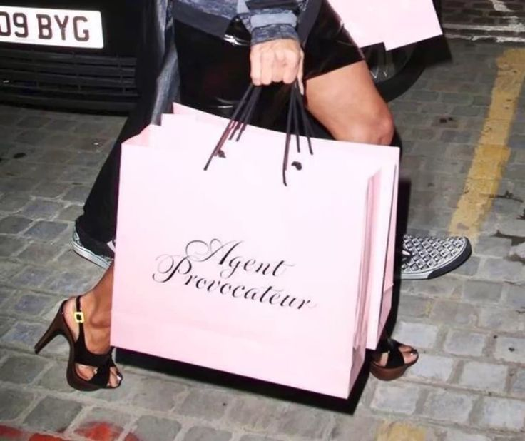 chanellique's tweet image. 