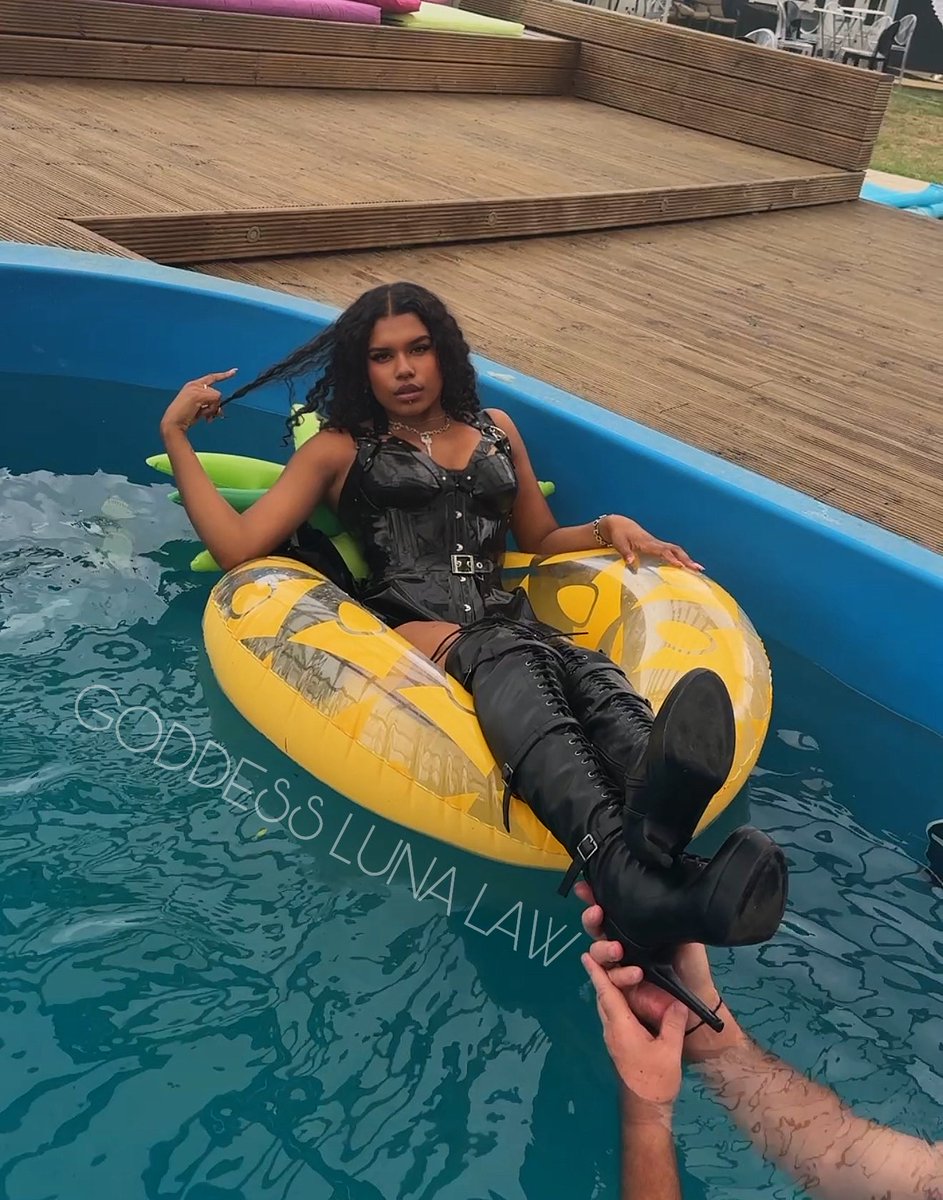 Goddess Luna Law ✨ tweet media