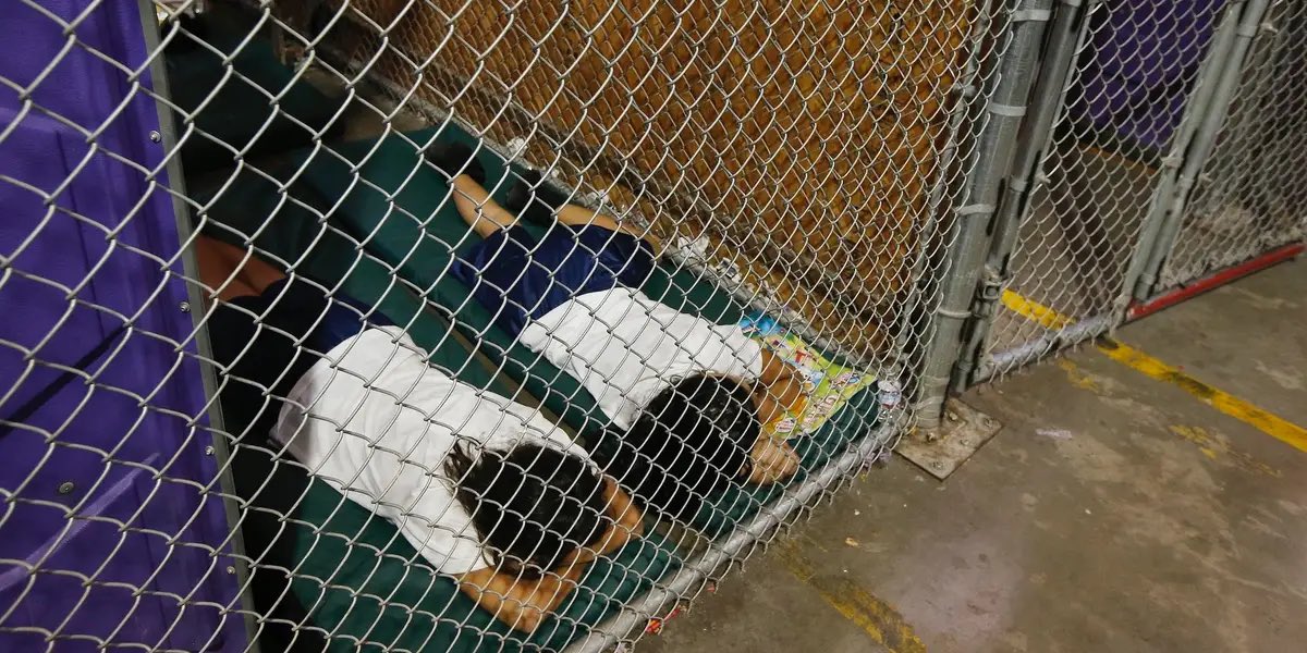 Trump's Gestapo is now putting brown kids in literal cages just for not having papers. I am SHAKING. 1930s. NAZl GERMANY.

Oh wait. This is 2014 (Obama).