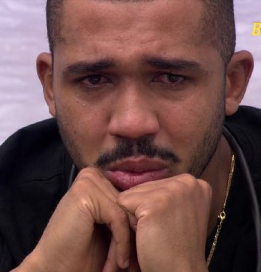 vinicios_betiol's tweet photo. A disputa está apertada. Os bolsonaristas, que dizem não assistir BBB, estão tudo votando pra defender o Matheus, que persegue a Ana Paula Renault por ser de esquerda. Quem não votou ainda, vamos lá votar e botar esse bolsonarista pra fora! https://t.co/VJnVPAINtB