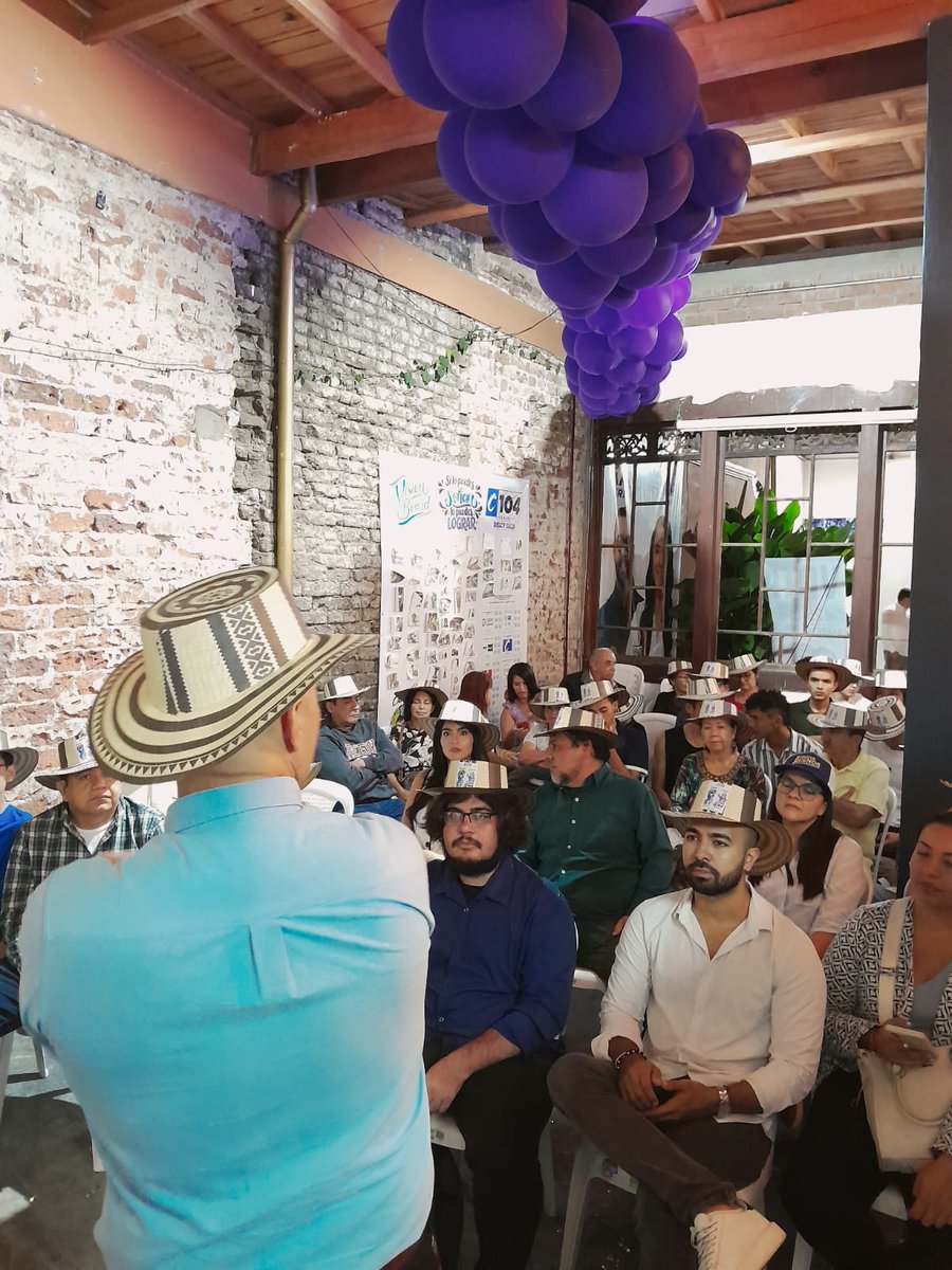 Agradecemos a nuestra amiga Dahian García y a su madre Diana Covaleda por la invitación a esta fiesta vallenata. Un espacio de encuentro y alegría en apoyo a nuestro próximo senador <a href="/TrianaBarreto/">Santiago Barreto Triana</a> C25 y a nuestra próxima representante <a href="/DelcyIsaza/">Delcy Esperanza Isaza</a> C104.