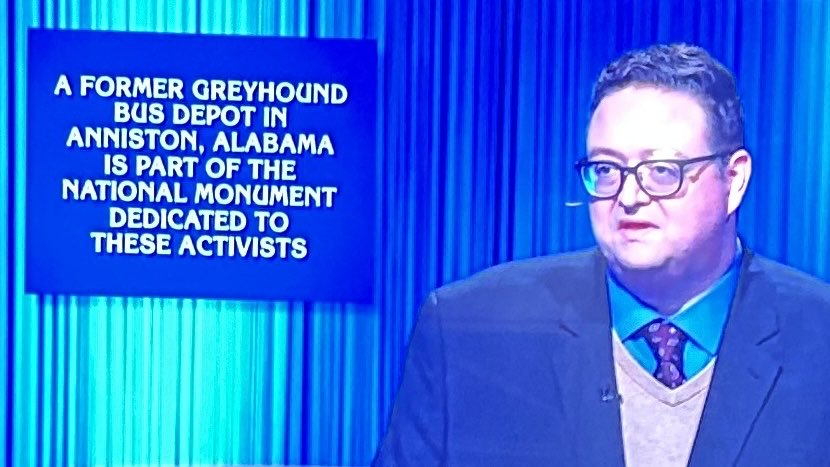 Anniston makes a Jeopardy appearance