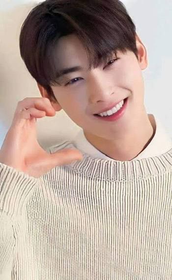 Nallelylo5's tweet photo. Amando tu sonrisa
#ASTRO_Staff
#offclASTRO
#CHAEUNWOO_offcl https://t.co/shw5UpCZQy