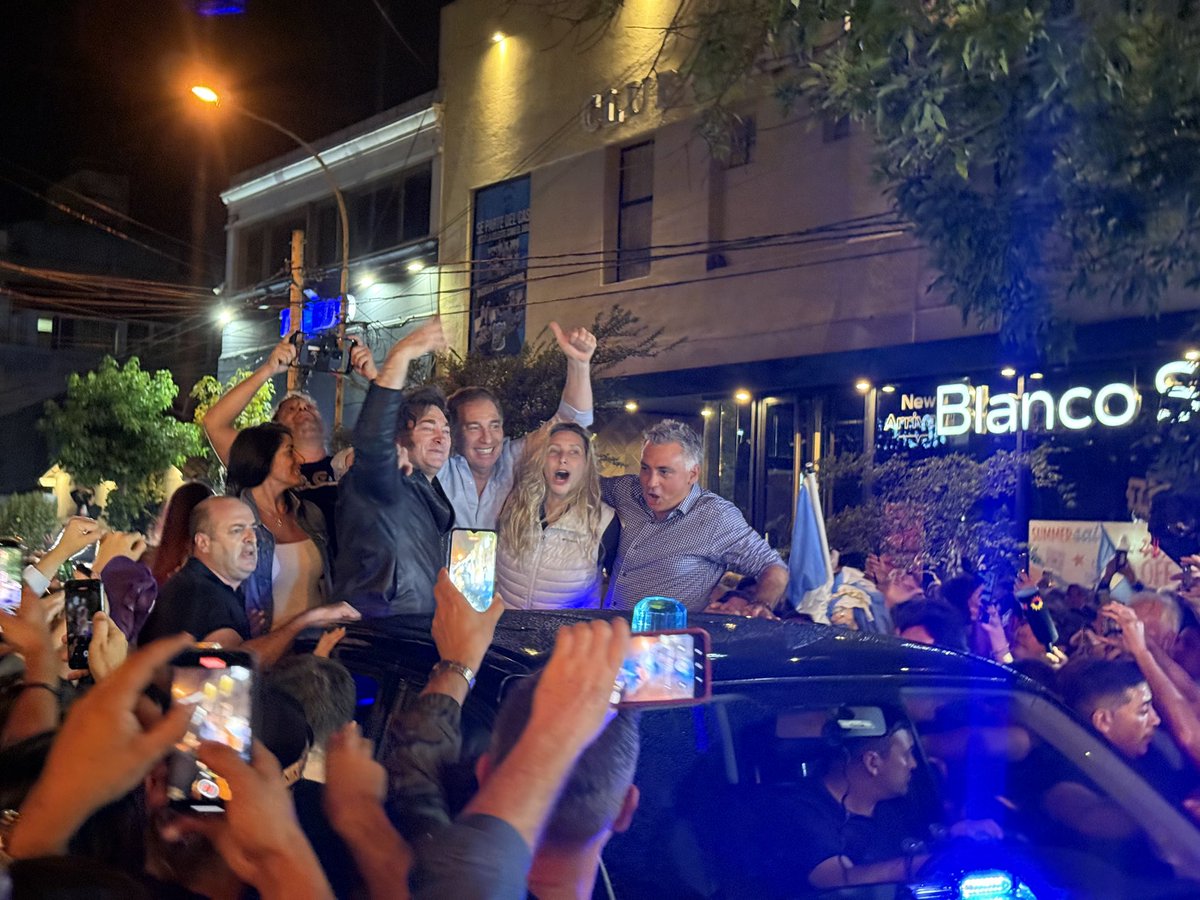 alecarrancio's tweet photo. Mar del Plata habló.

La libertad se siente cuando el Estado deja de estorbar y la gente vuelve a ser protagonista.

Argentina va a ser grande otra vez. VLLC!! https://t.co/b8g8UmJCUZ
